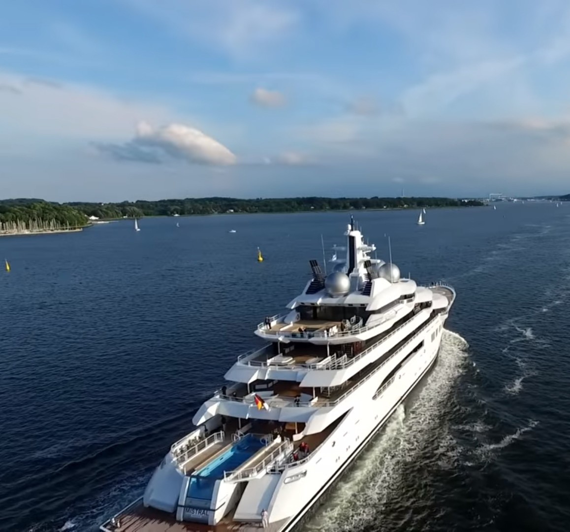 superyachtfan amadea